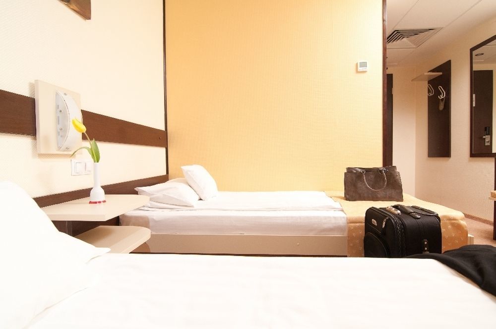 Hotel Rapsodia City Center Botosani Luaran gambar