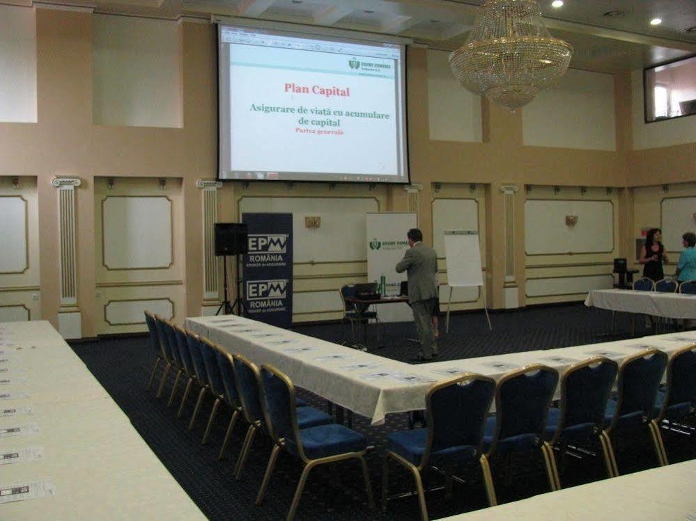 Hotel Rapsodia City Center Botosani Luaran gambar